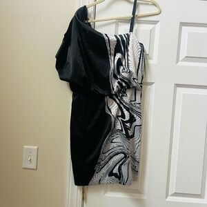 Jessica Simpson One Shoulder Black and White Dress